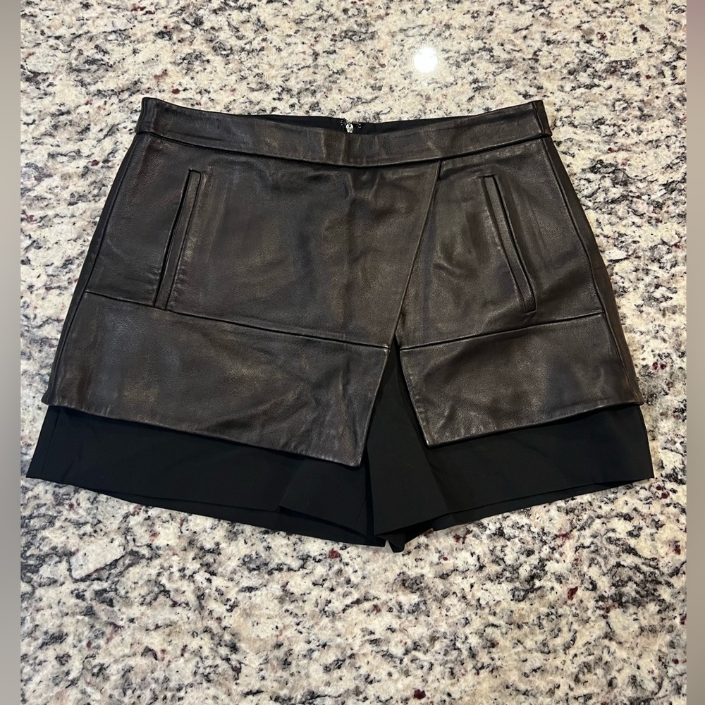 TIBI lamb skin leather shorts skirt size 6